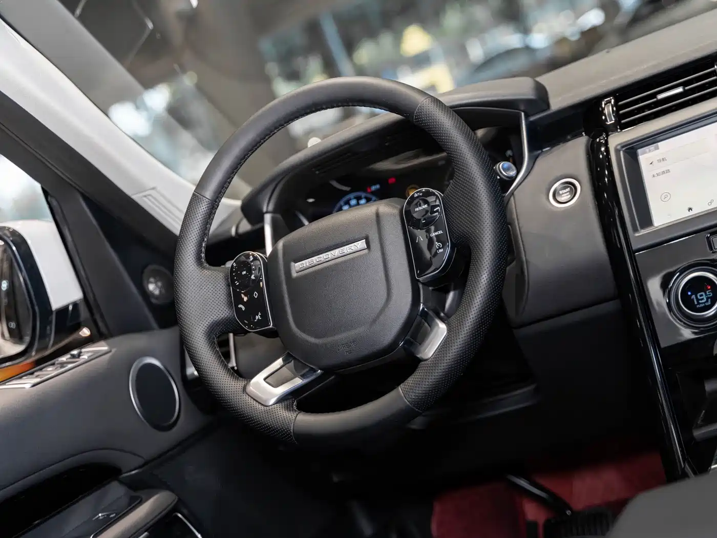 Land Rover Discovery 2020 3.0 SC V6 SE фото 11