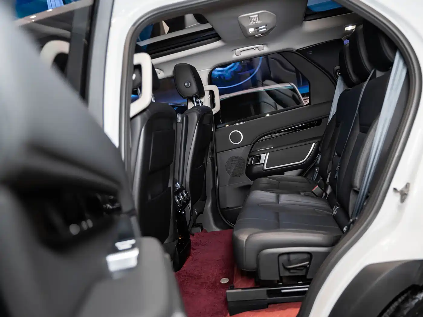 Land Rover Discovery 2020 3.0 SC V6 SE фото 16