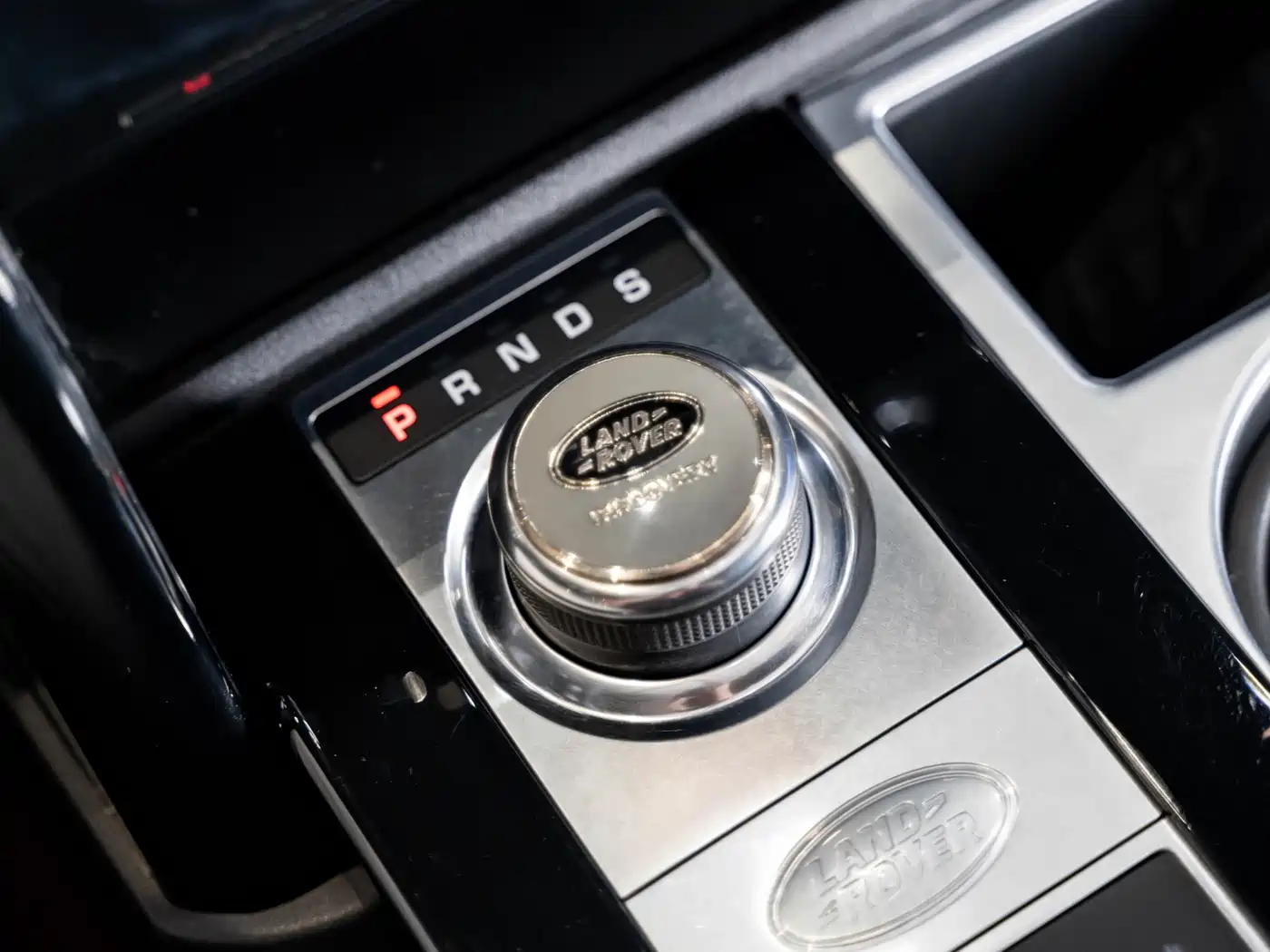 Land Rover Discovery 2020 3.0 SC V6 SE фото 19