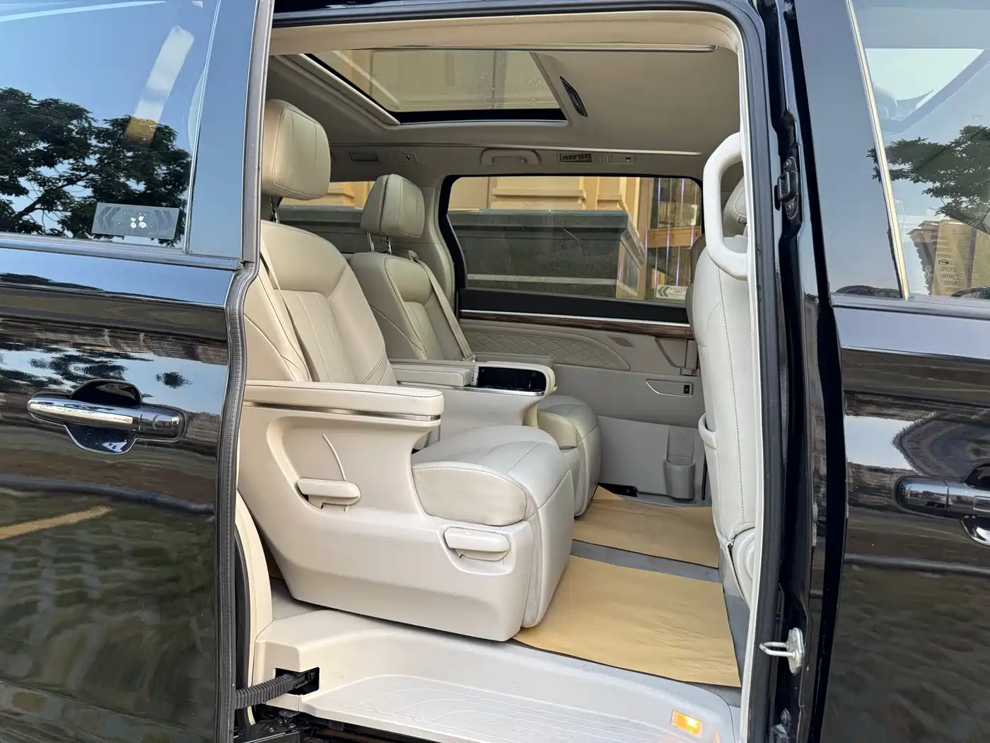 GAC Trumpchi Trumpchi M8 2018 320T Premium Edition фото 14