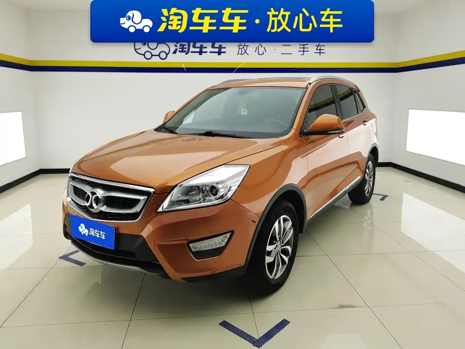 BAIC Senova X65 2015 2015 2.0T Manual Elite