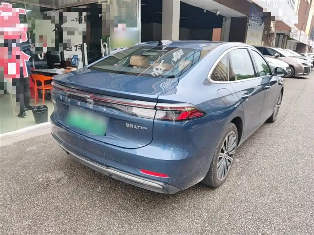 Geely Galaxy Galaxy A7 2025 EM-i фото 7
