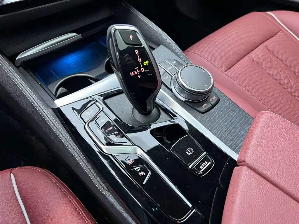 BMW 5 SERIES NEW ENERGY