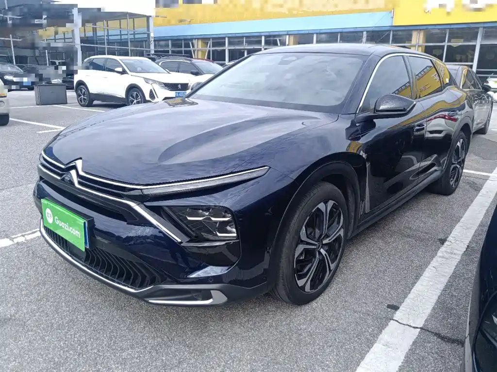 Citroën Versailles C5 X 2024 1.6T Momentum Extraordinary