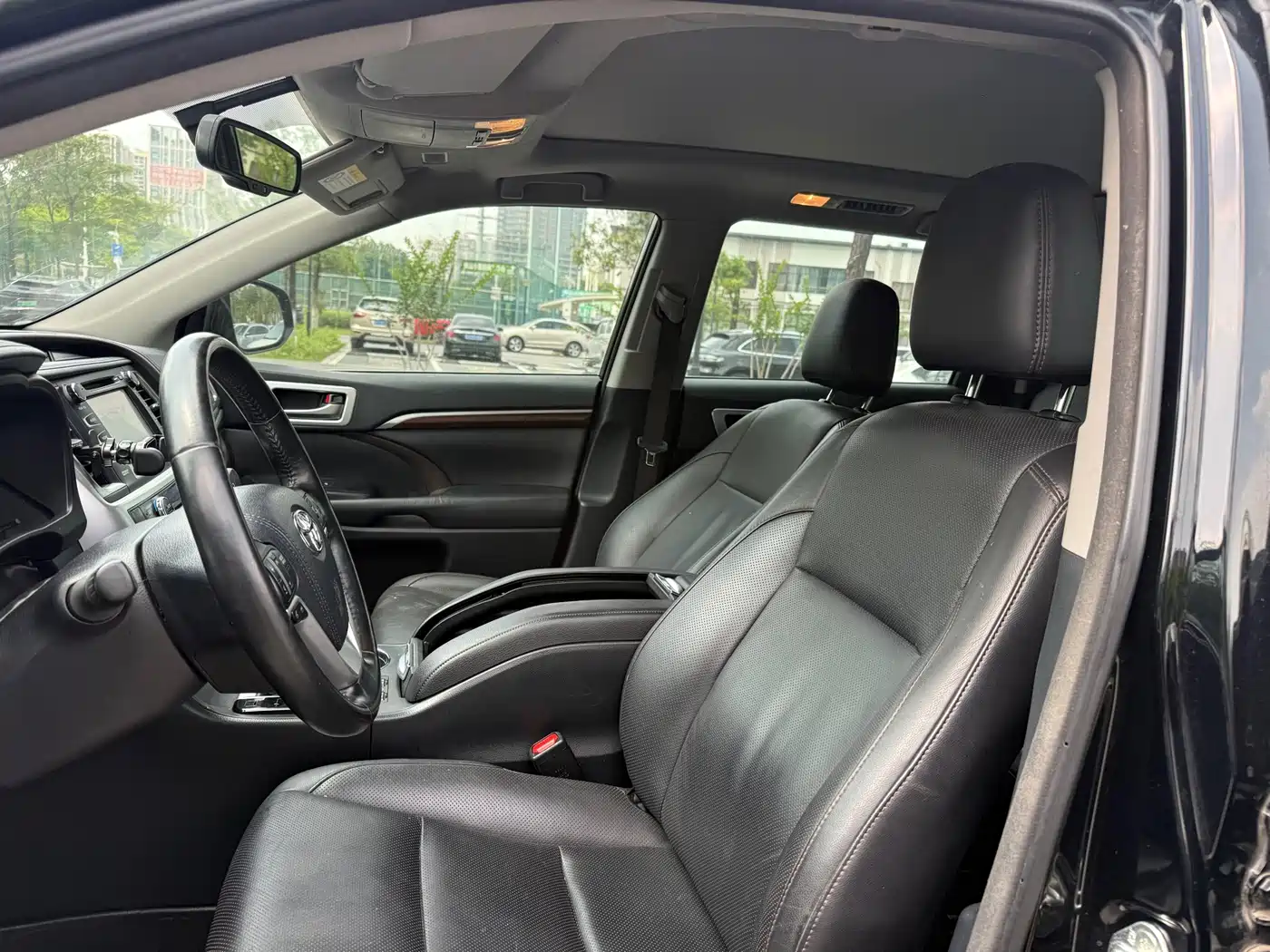 Toyota Highlander 2015 2.0T AWD Ultimate Edition 7-seater фото 15