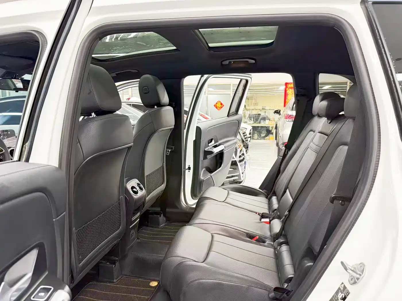 Mercedes-Benz GLB 2023 GLB 200 Dynamic фото 8