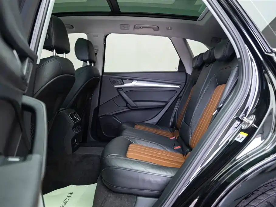 Audi Q5L 2020 45 TFSI Exclusive Fashion фото 12