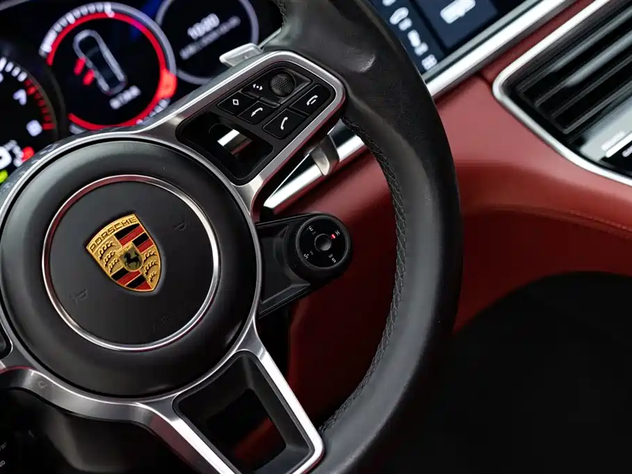 PORSCHE PANAMERA NEW ENERGY