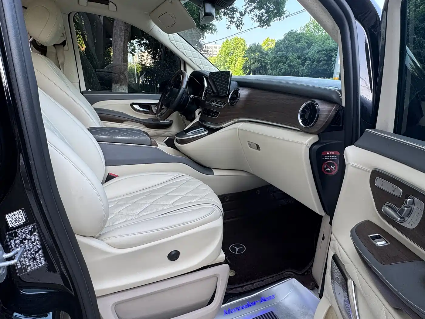 Mercedes-Benz V-Class 2021 V 260 Pilot Edition фото 3