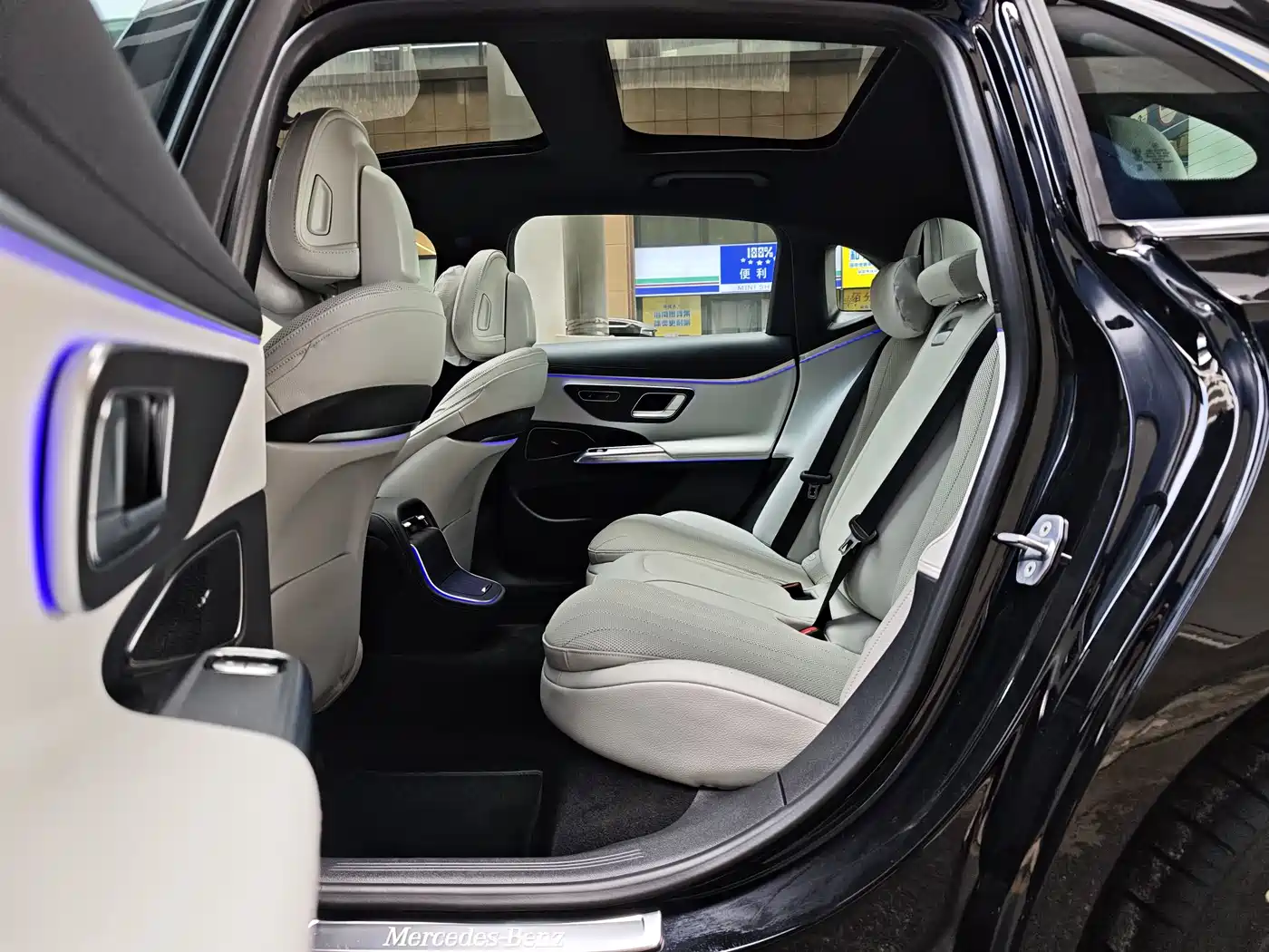 Mercedes-Benz E-Class 2024 E 300 L Fashion Sport фото 6