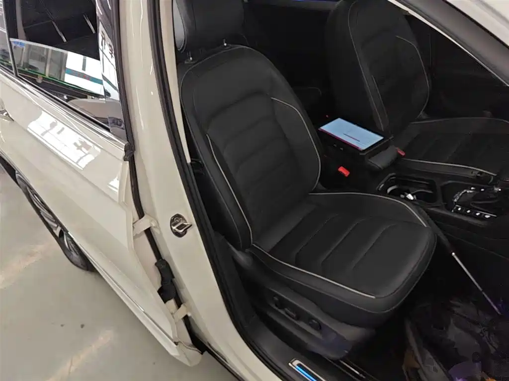Volkswagen Tiguan L PHEV 2021 430PHEV Plug-in Hybrid Flagship фото 25