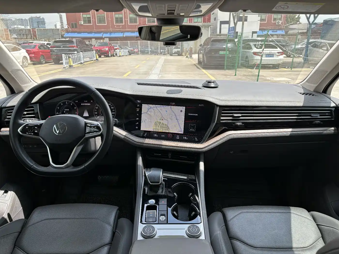 Volkswagen Touareg 2020 2.0TSI Rui Shang Edition China VI фото 7