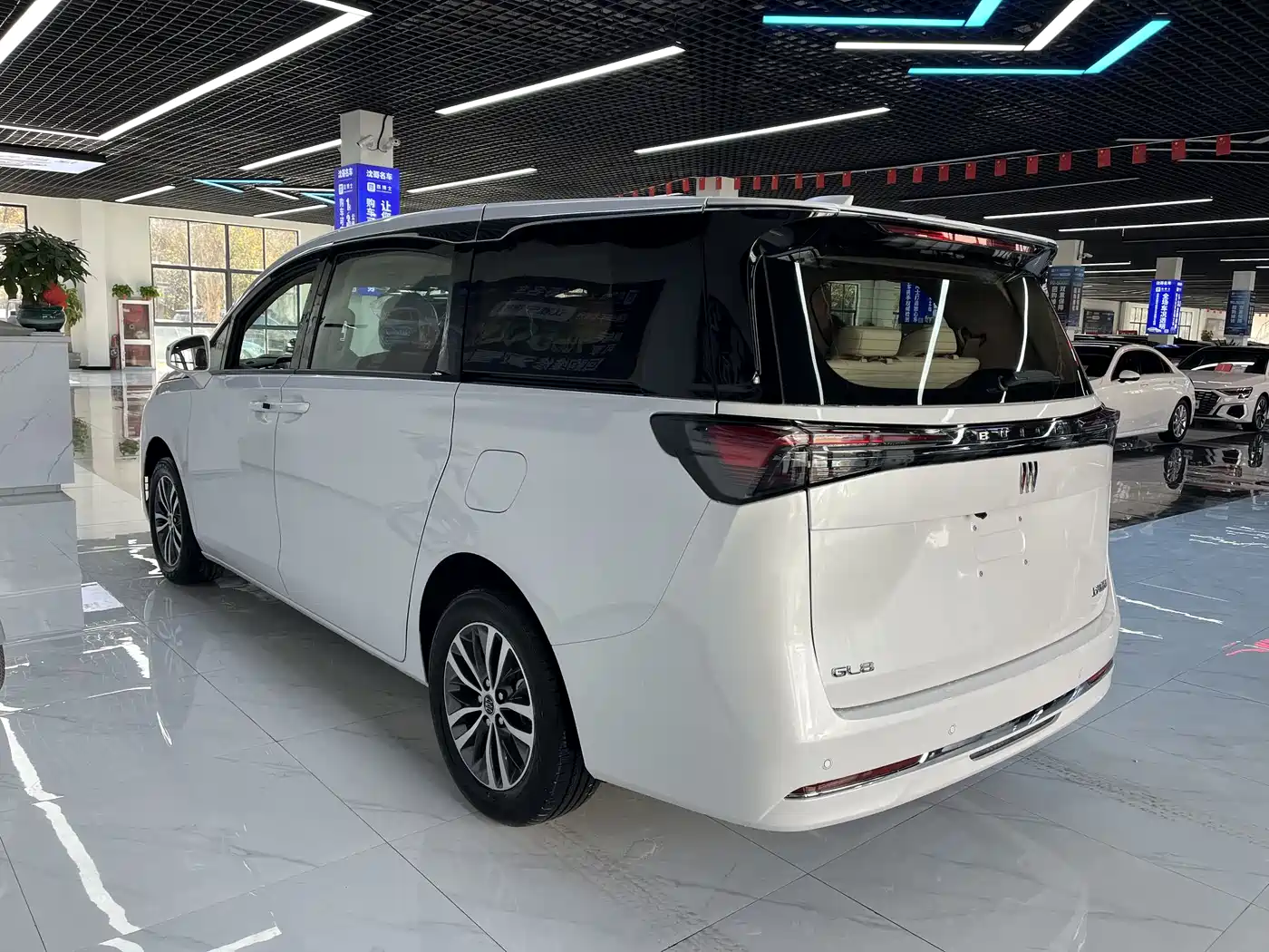 BUICK GL8