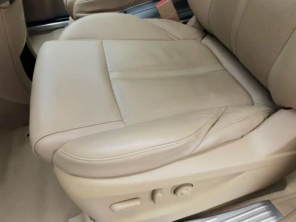 Buick GL8 2017 ES 28T Luxury China V фото 20