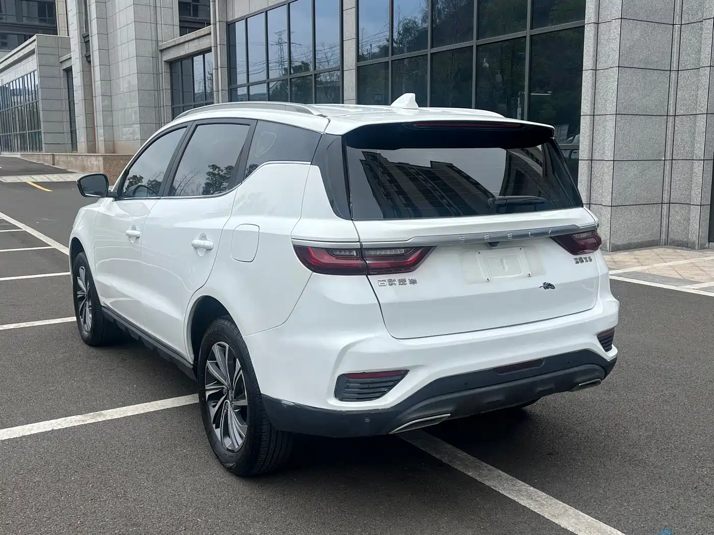 GEELY AUTOMOBILE VISION X6