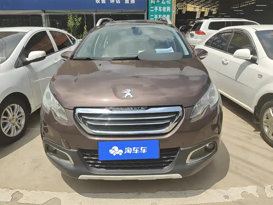 Peugeot 2008 2014 1.6L Automatic Navigation Edition фото 2