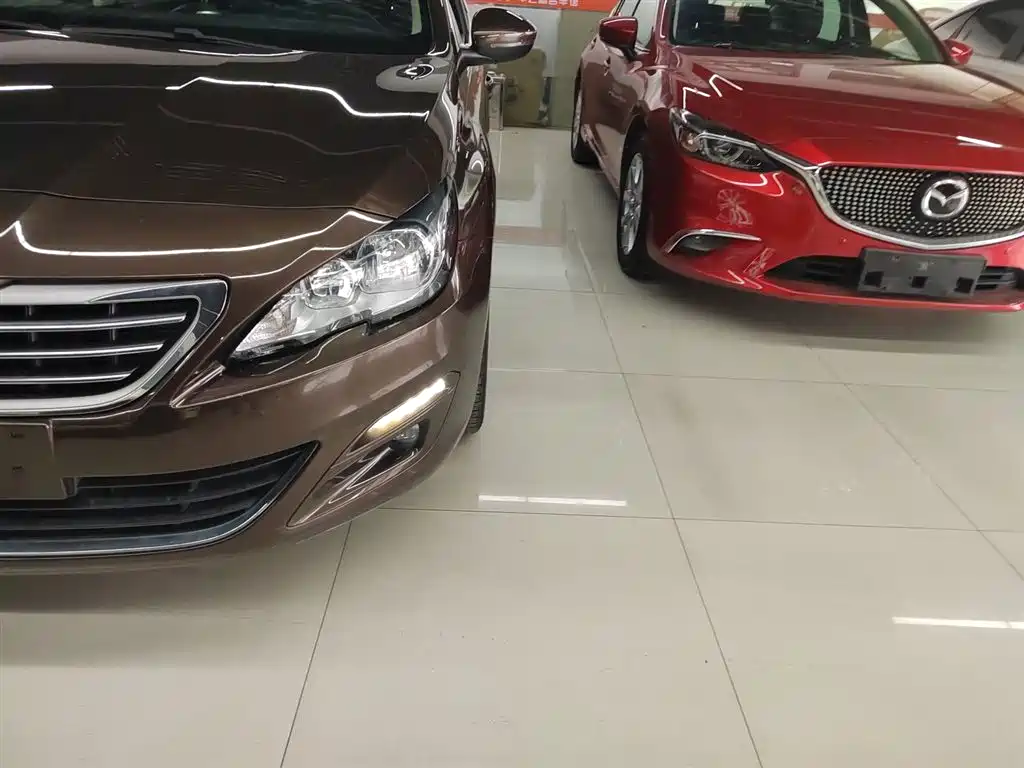Peugeot 408 2014 1.8L Automatic Luxury Edition фото 18
