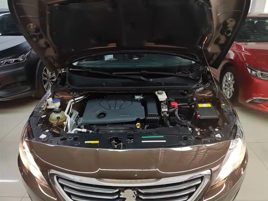Peugeot 408 2014 1.8L Automatic Luxury Edition фото 16