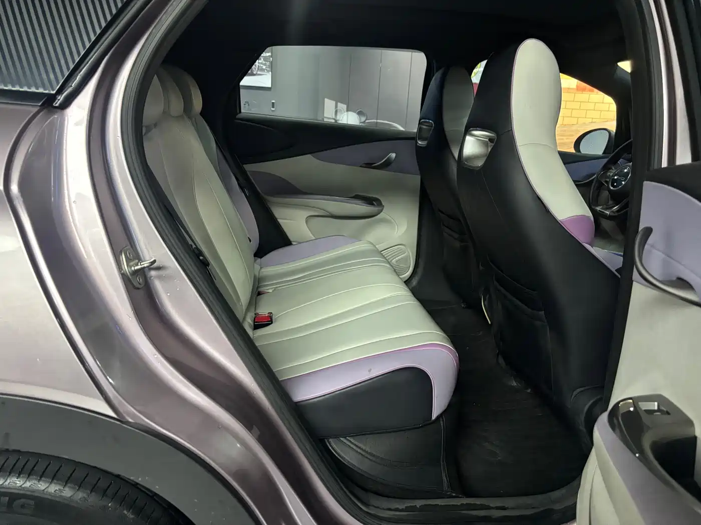 BYD Dolphin 2021 Model 405km Fashion Edition фото 14