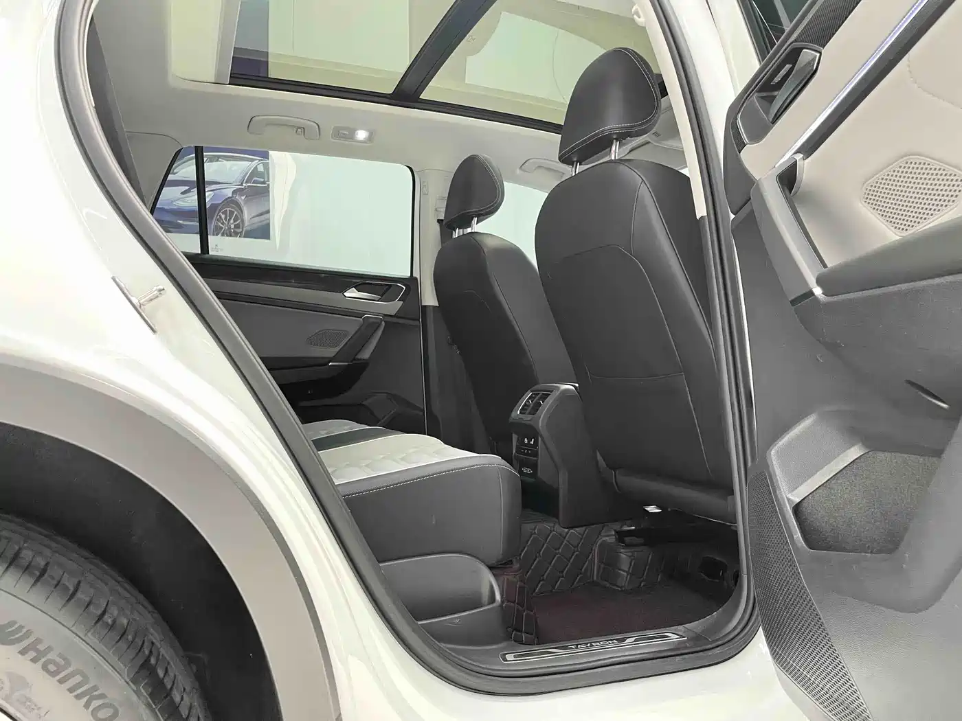 Volkswagen Tayron 2023 280TSI 2WD Luxury Plus Advanced Edition фото 13