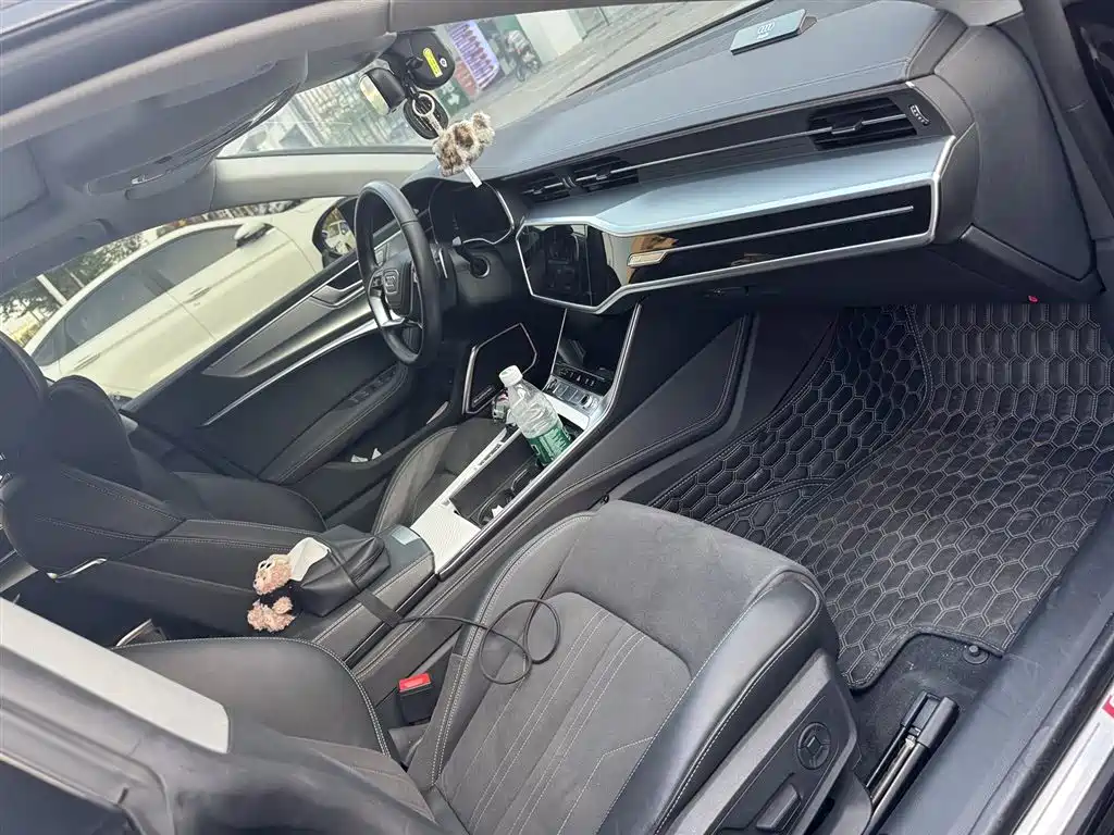 Audi A7L 2024 45 TFSI Luxury фото 5