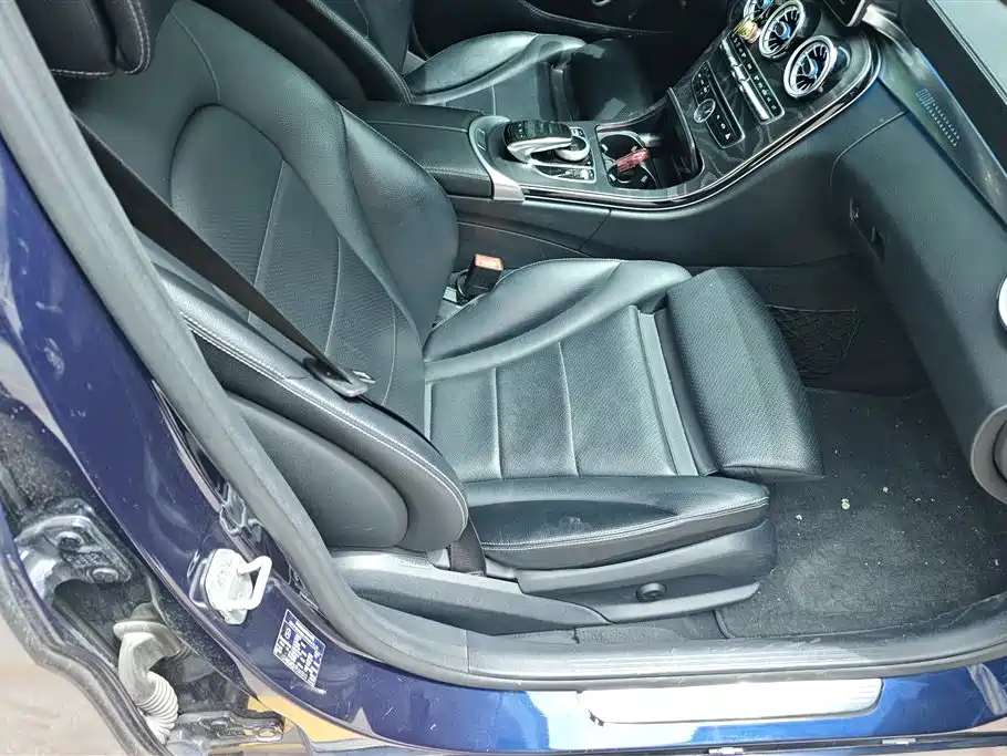 Mercedes-Benz C-Class 2015 Facelift C 200 L Sport фото 8