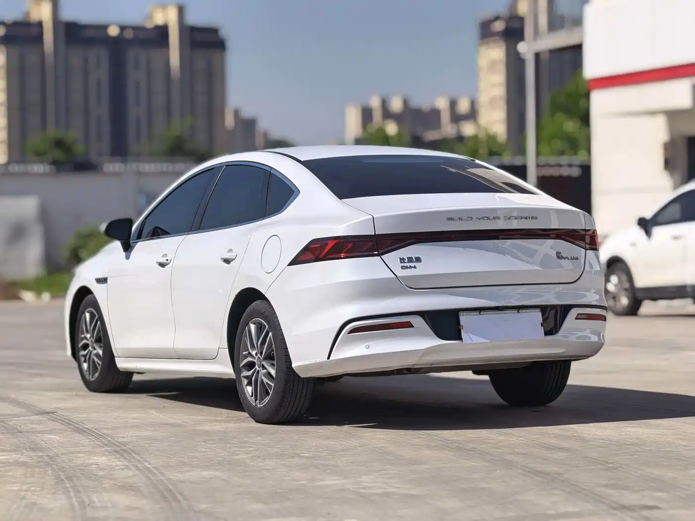 BYD Qin PLUS 2021 DM-i 55KM Flagship фото 7
