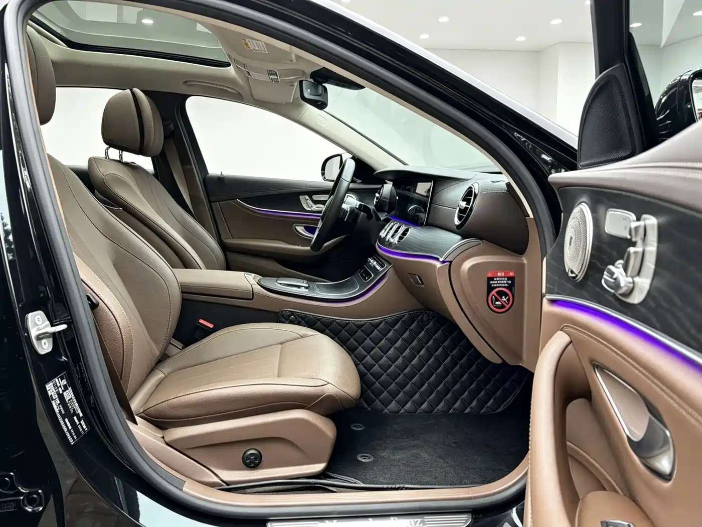 Mercedes-Benz E-Class 2023 E 300 L Fashion фото 5