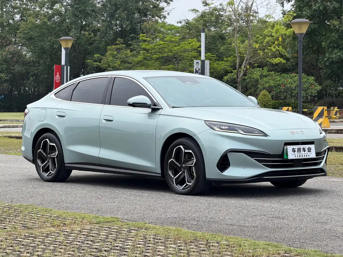 BYD Seal 06 New Energy 2024 DM-i 120KM Flagship фото 3