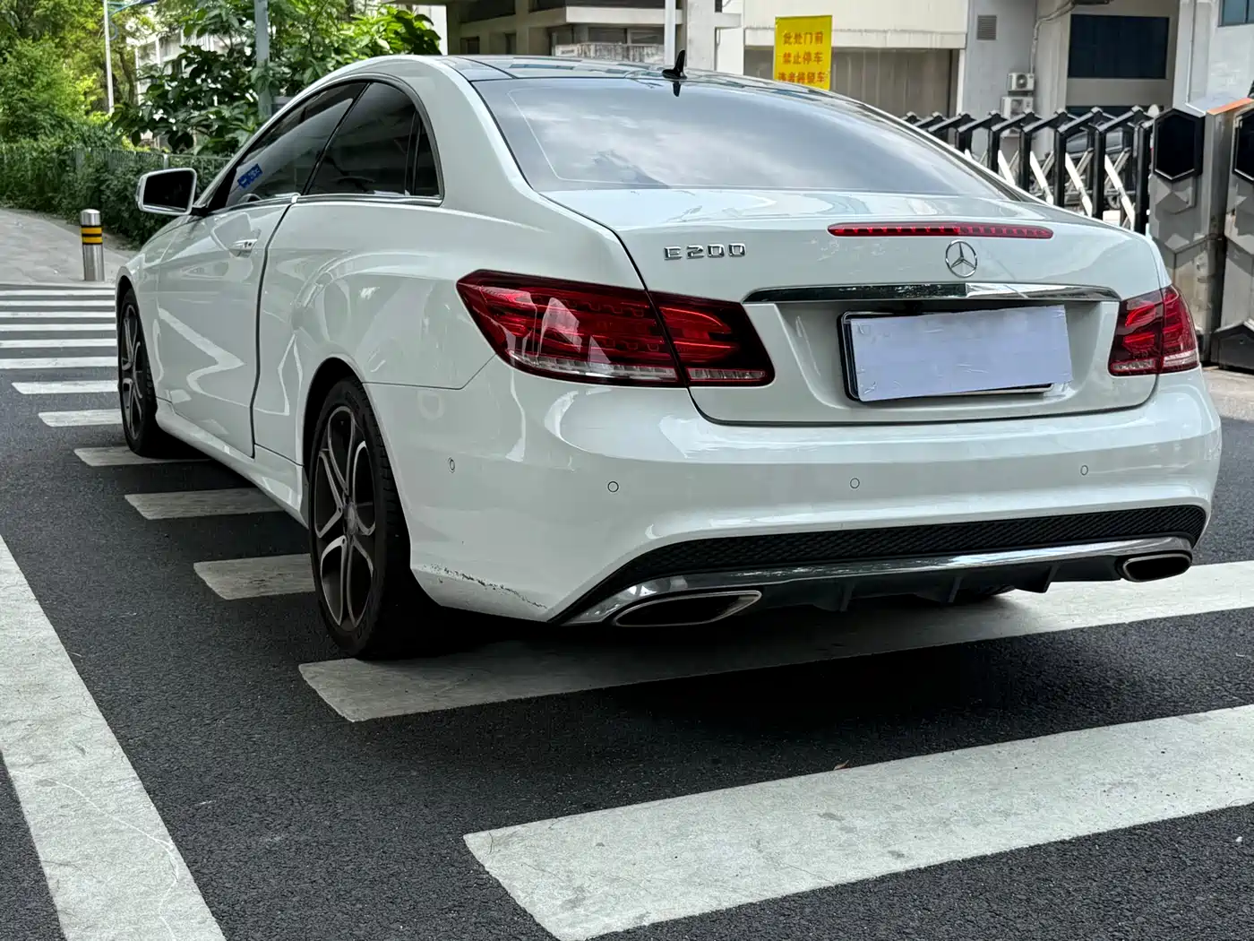 Mercedes-Benz E-Class (Import) 2014 E 200 Coupe фото 9