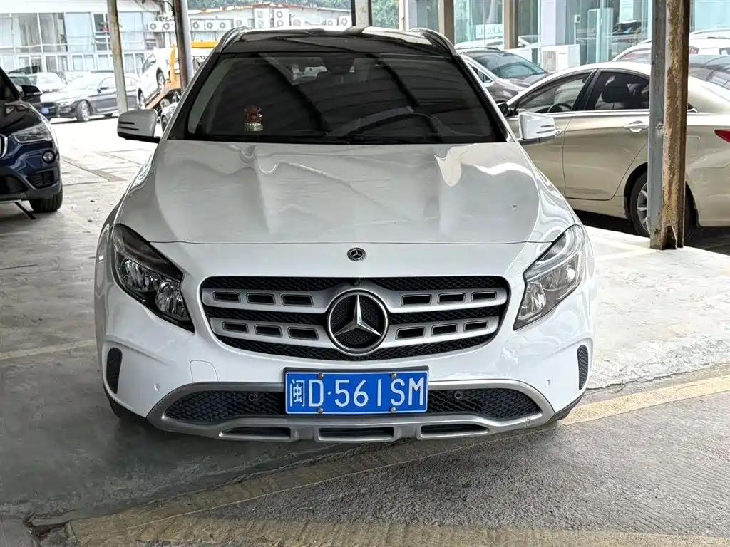Mercedes-Benz GLA 2019 GLA 200 Dynamic фото 2