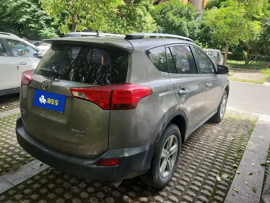 Toyota RAV4 Rongfang 2013 2.5L Auto 4WD Elite фото 3