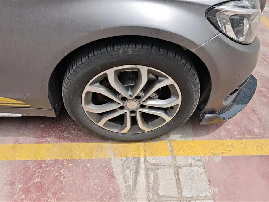 Mercedes-Benz C-Class 2015 Facelift C 200 L Sport фото 6