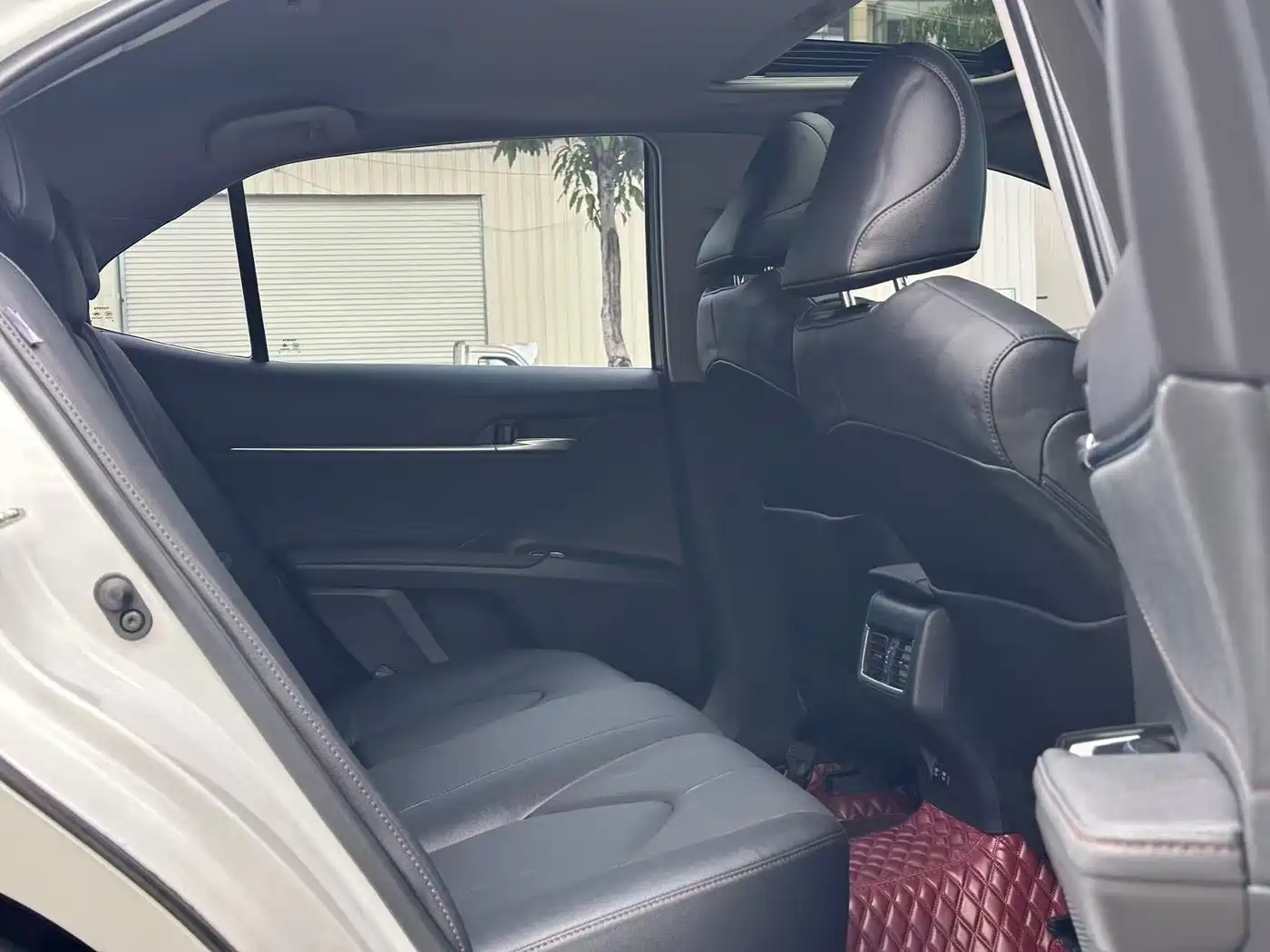 Toyota Camry 2021 2.0G Luxury Edition фото 15
