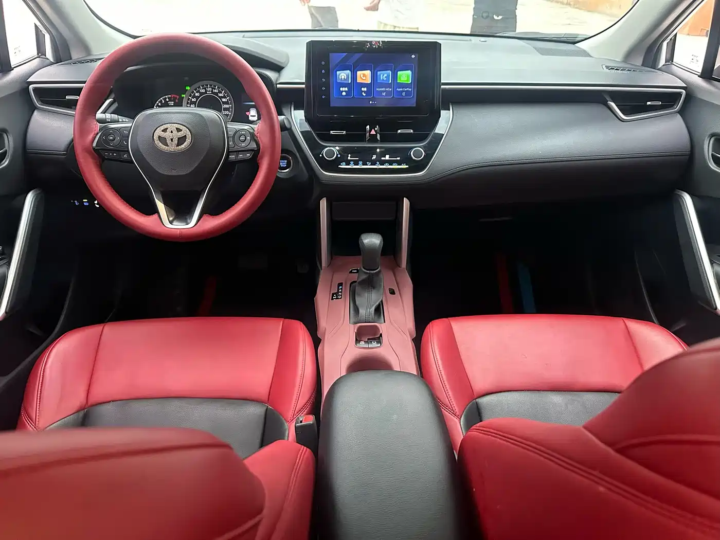 Toyota Frontlander 2023 2.0L CVT Leading Edition фото 8
