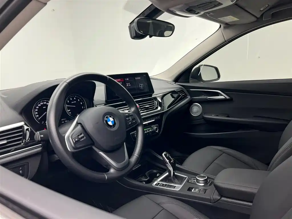 BMW 1 Series 2021 Facelift 120i M Sport фото 16