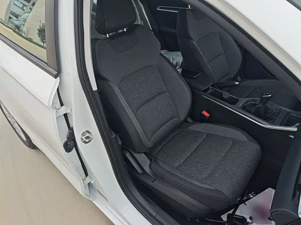 Geely Emgrand 2026 2025 4th Gen 1.5L Manual Starlight Edition