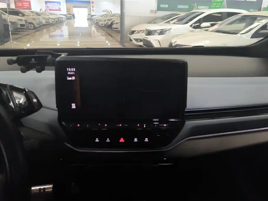 Volkswagen ID.4 X 2023 Pure Long Range Edition фото 13