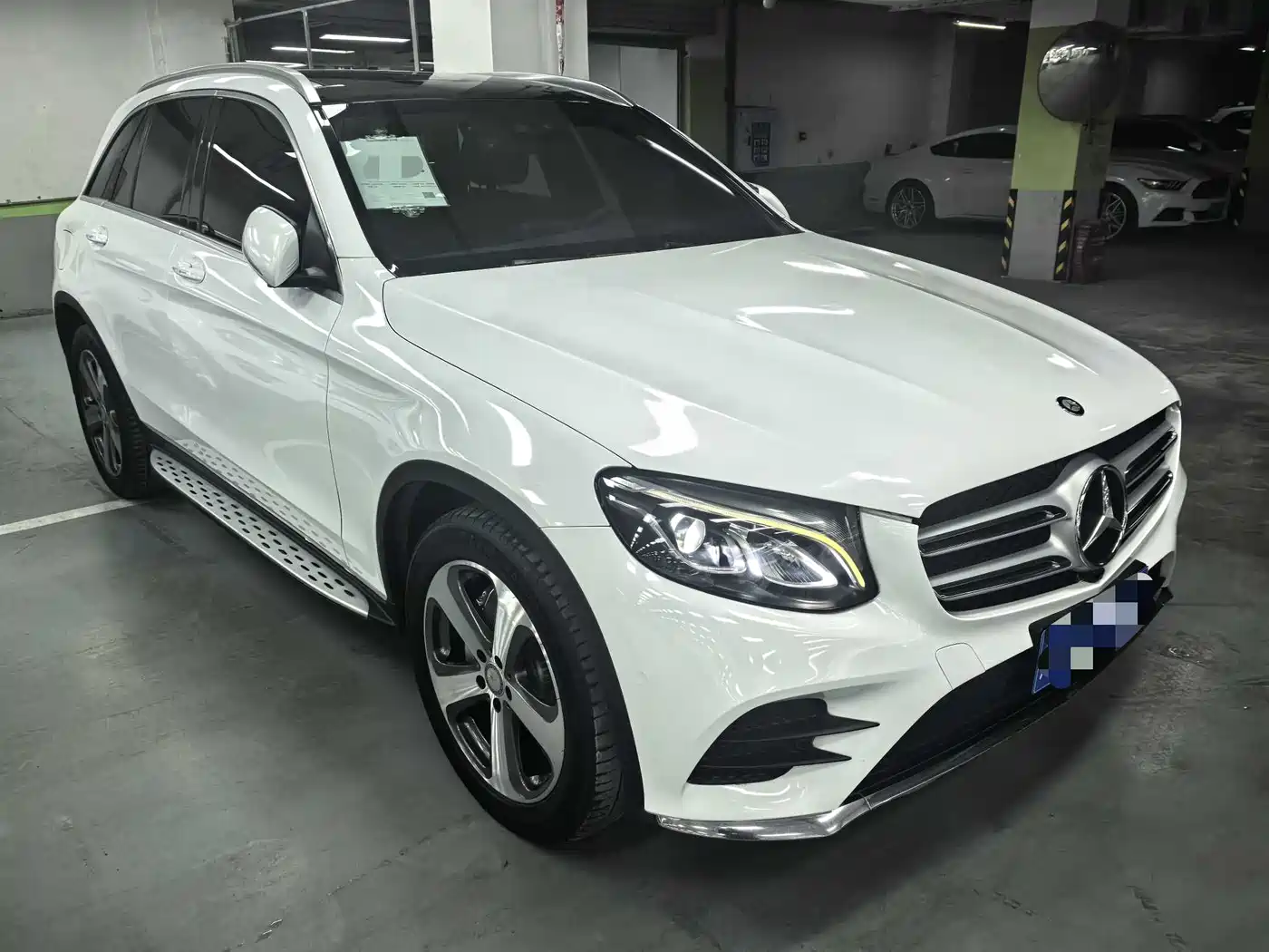 MERCEDES-BENZ GLC