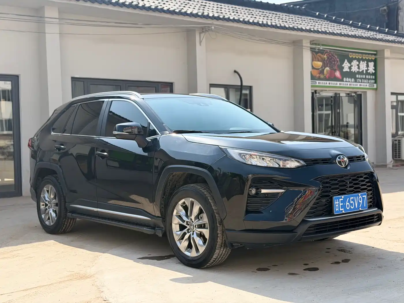 Toyota Wildlander 2024 2.0L CVT FWD Leading Edition фото 3