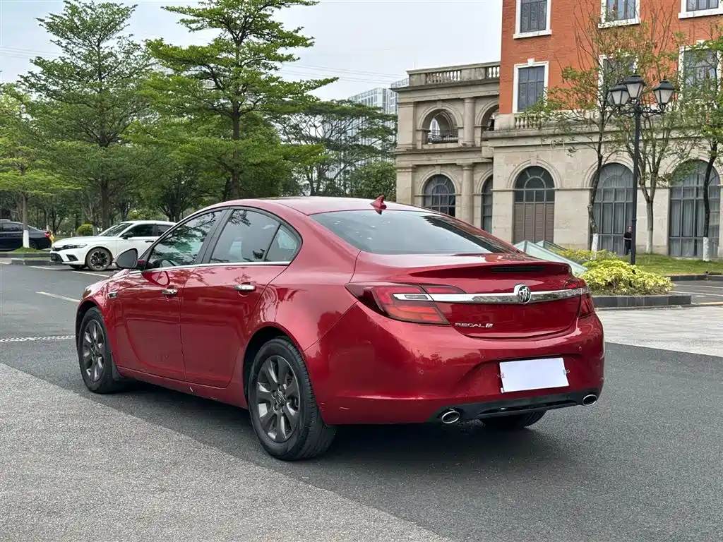 Buick Regal 2015 1.6T Elite Tech Edition фото 14