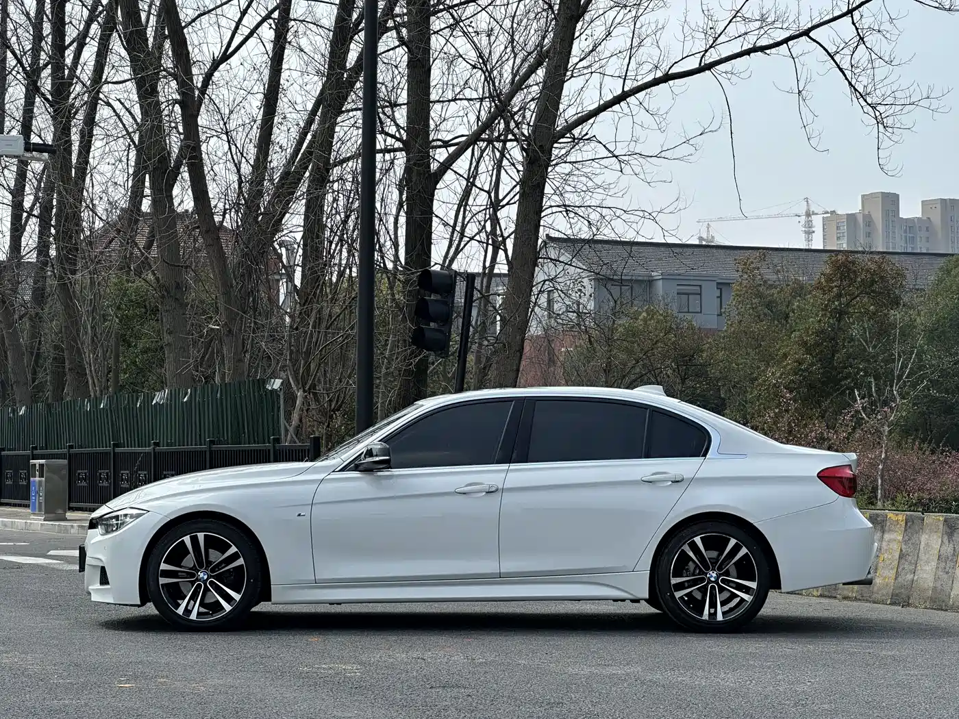 BMW 3 Series 2019 320Li M Luxury Package фото 4