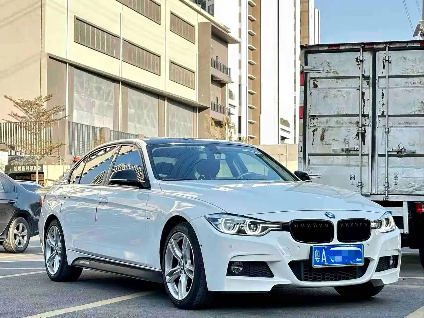 BMW 3 Series 2017 320Li M Sport фото 3