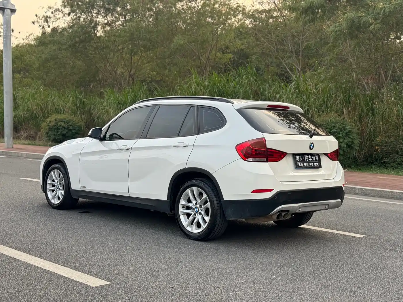BMW X1 2015 Model sDrive18i Fashion Advanced Edition фото 21