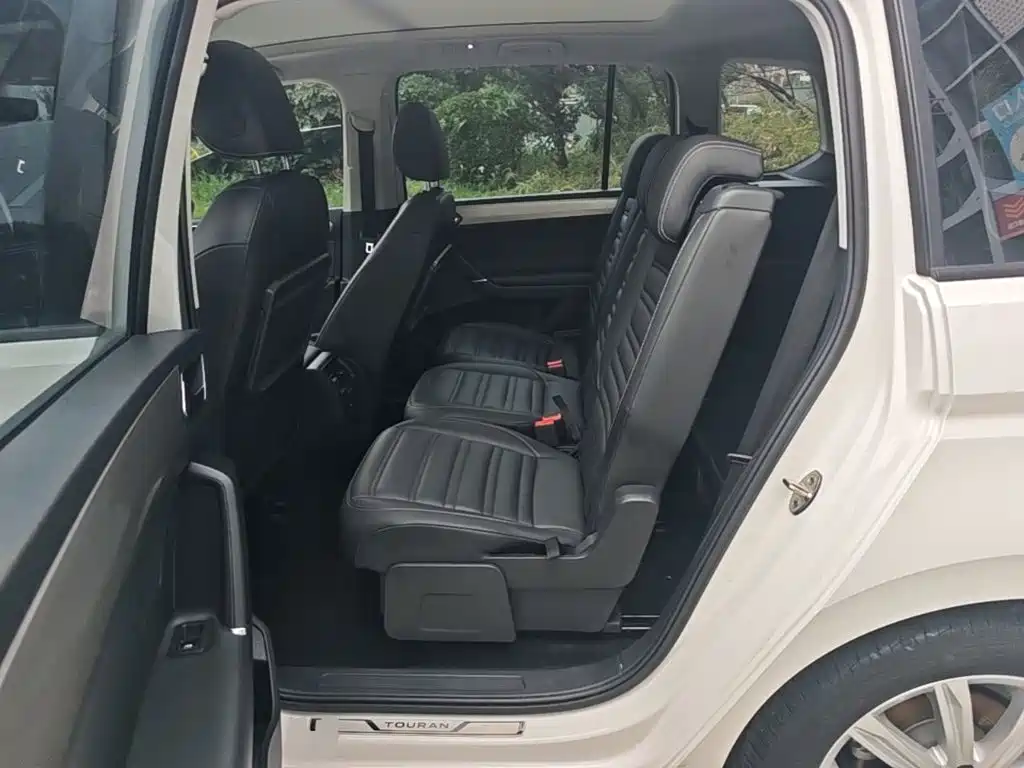 Volkswagen Touran 2021 2021 Touran L 280TSI DSG Comfort Edition 7-seater