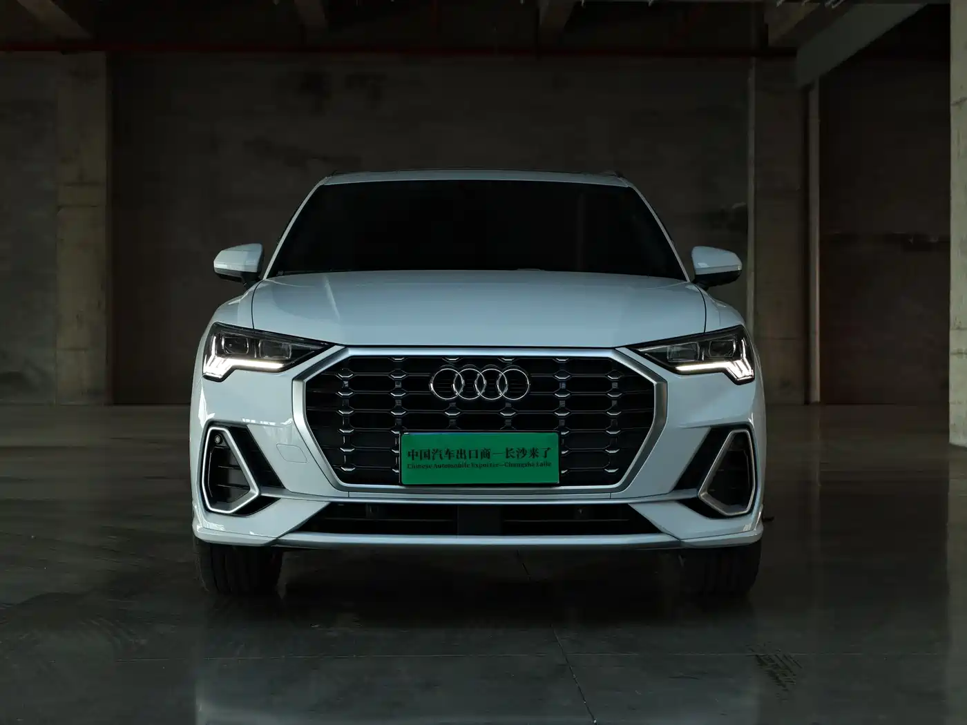 Audi Q3 2022 35 TFSI Fashion Dynamic фото 2