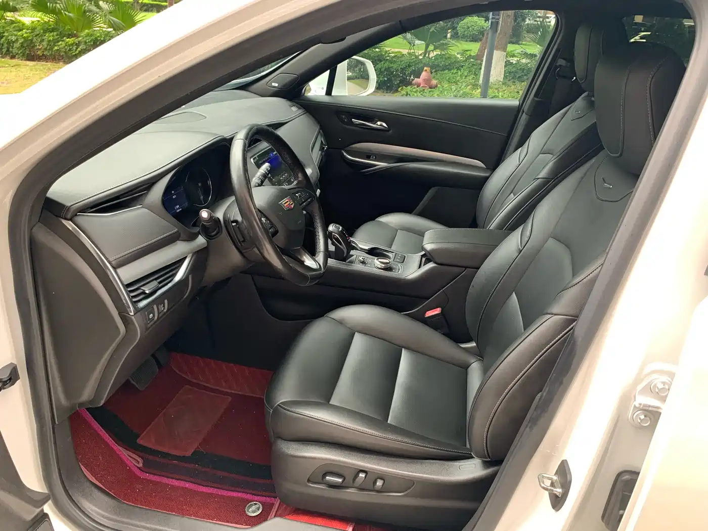 Cadillac XT4 2020 28T FWD Leading Trim фото 4