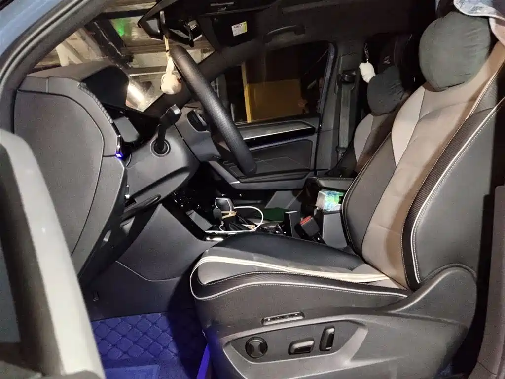 Volkswagen Tayron X 2020 380TSI 4WD Premium Smart Connect фото 8