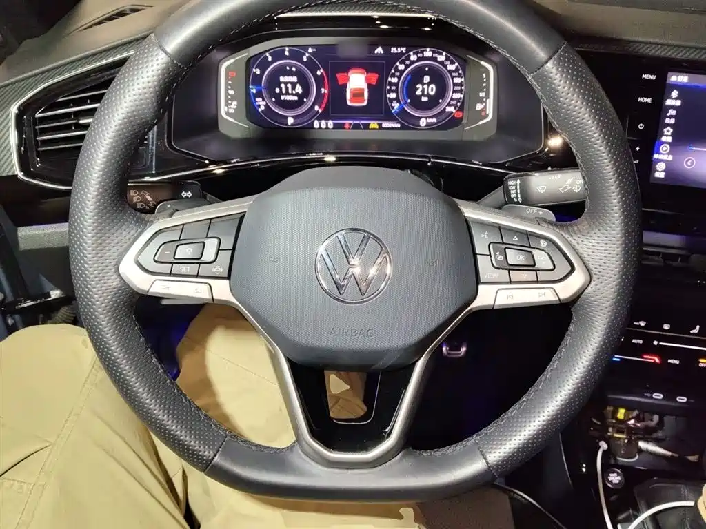 Volkswagen Tayron X 2020 380TSI 4WD Premium Smart Connect фото 3