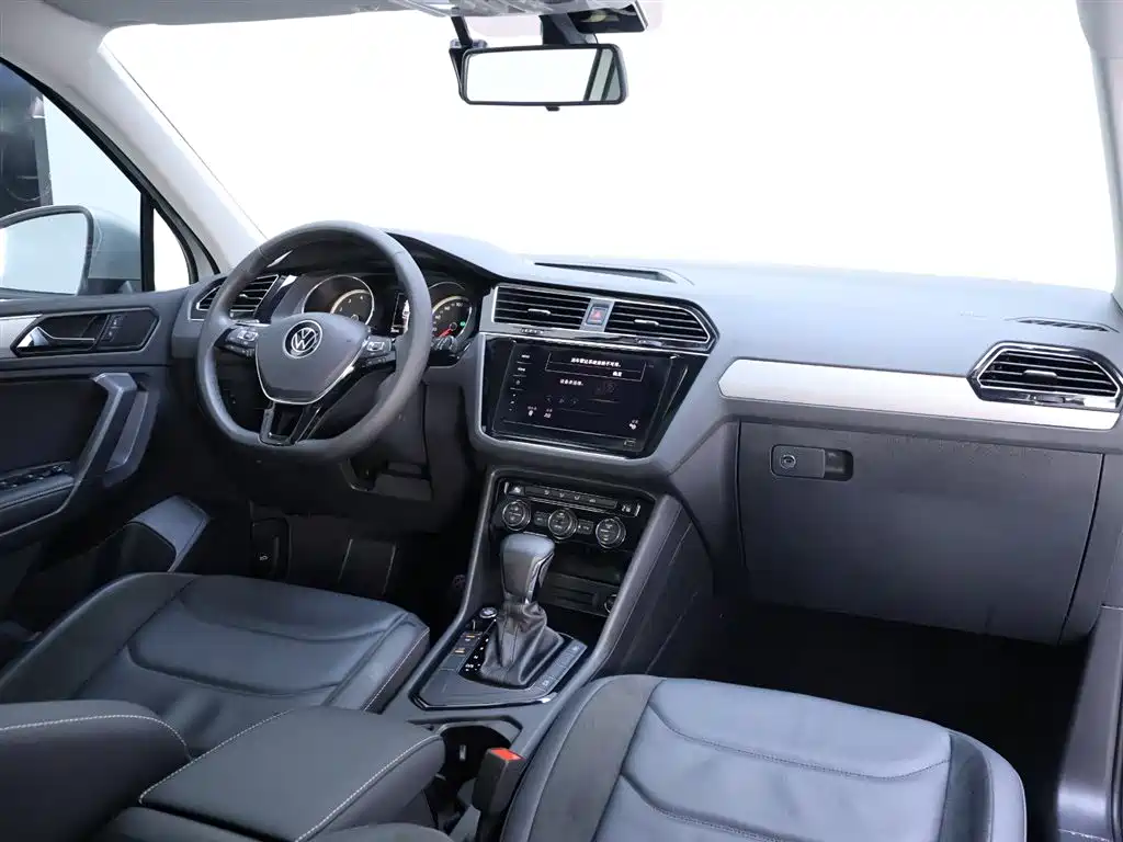 Volkswagen Tiguan L 2020 330TSI Auto 2WD Panorama Comfort China VI фото 19